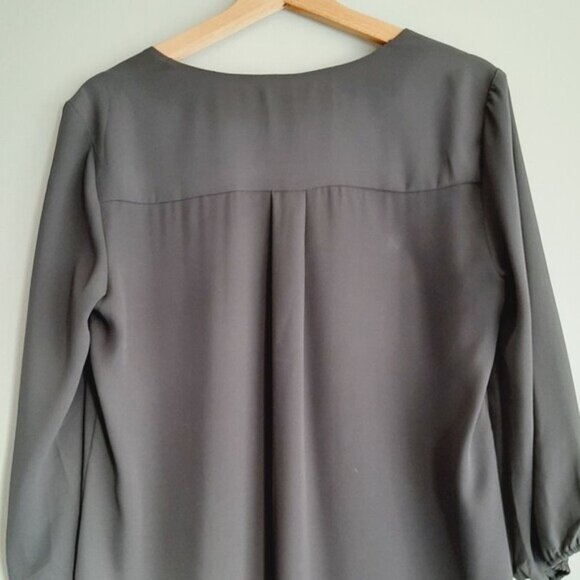 PLEIONE | Split Neck Light High-Low Hem Flowy Blouse Top Gray Sz M Flawed - Picture 6 of 11